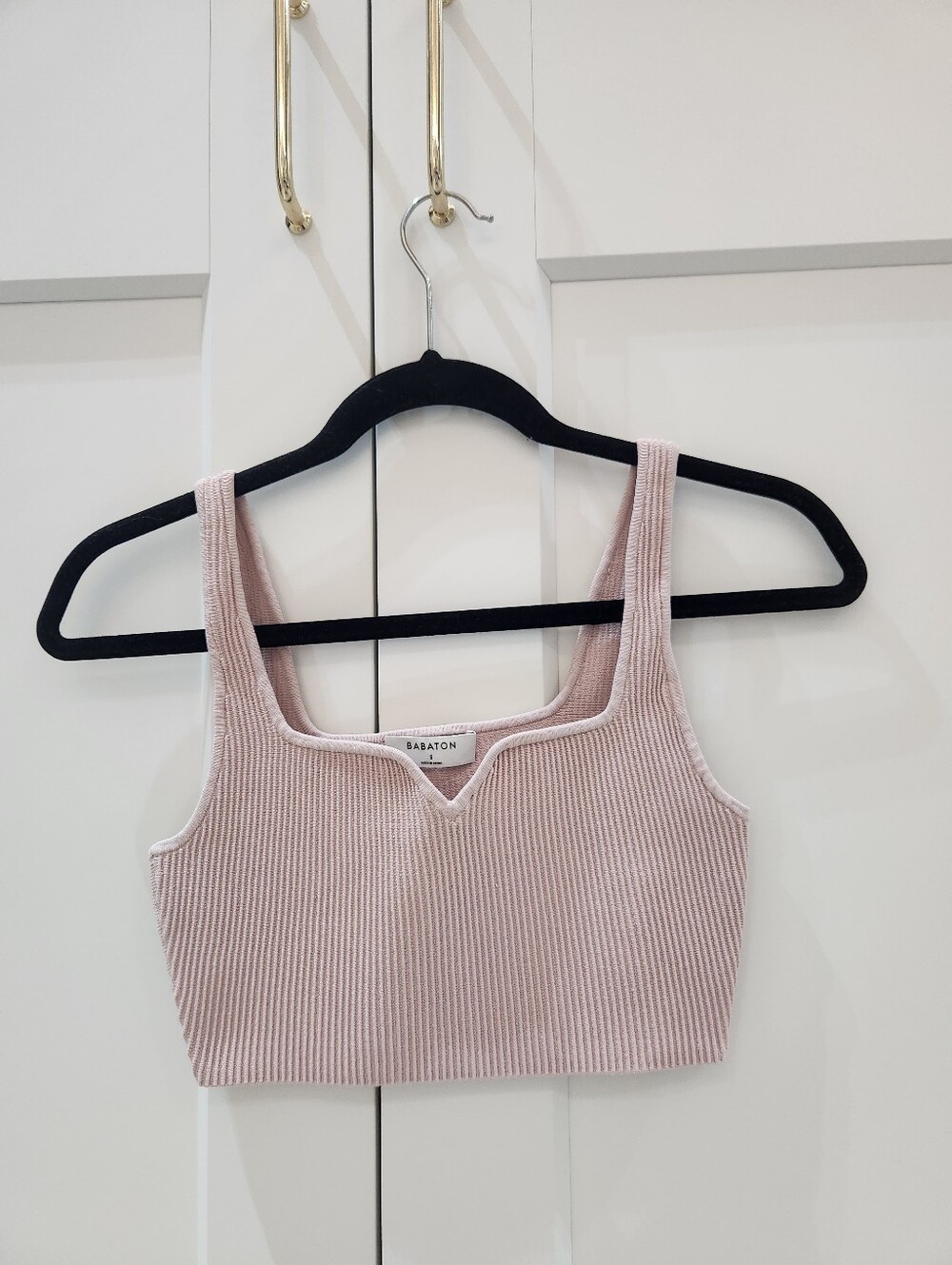 Aritzia Babaton Ribbed Cropped Tank in Light Pink